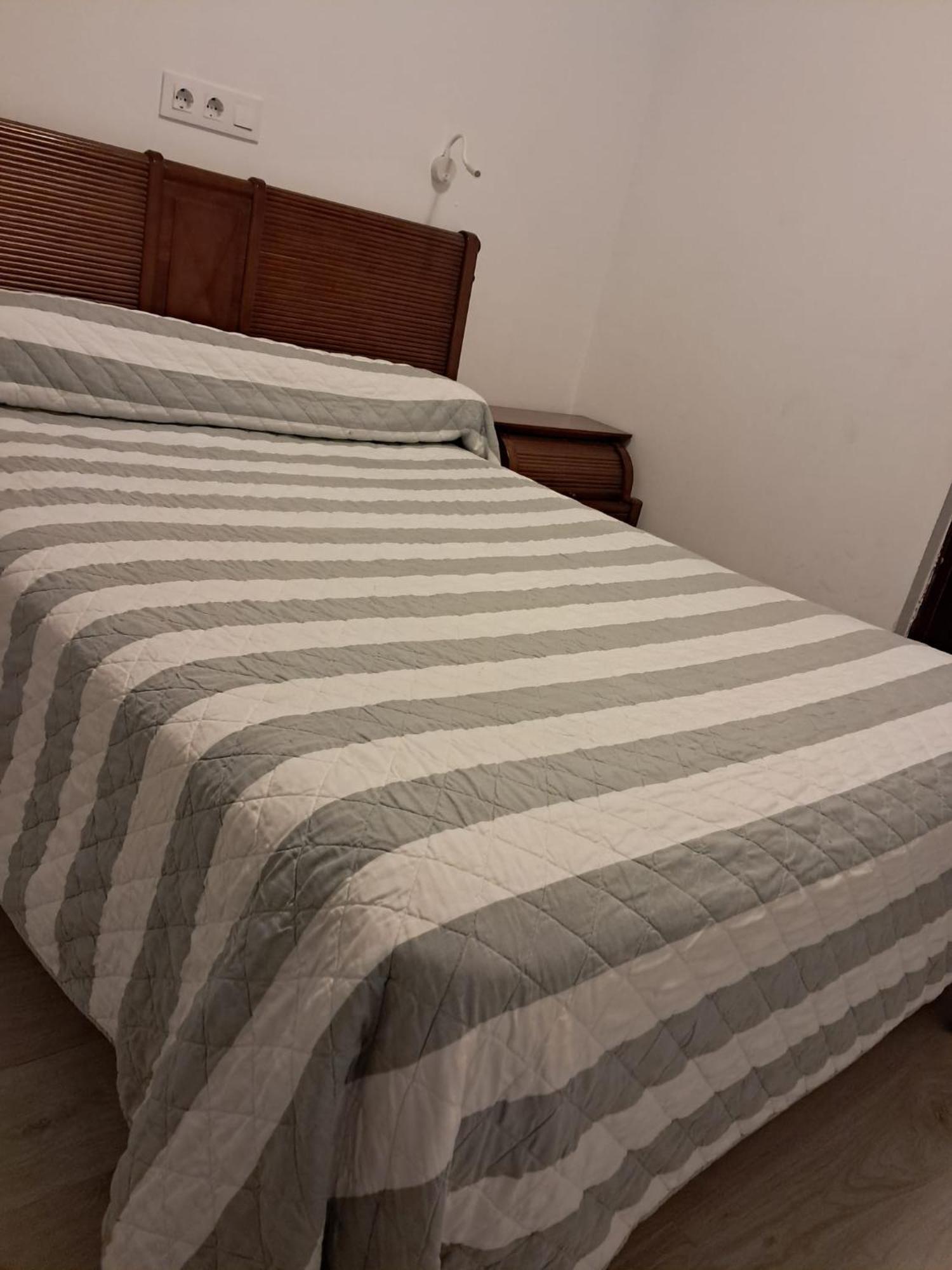 Hostal Lizana 2 Huesca Eksteriør bilde